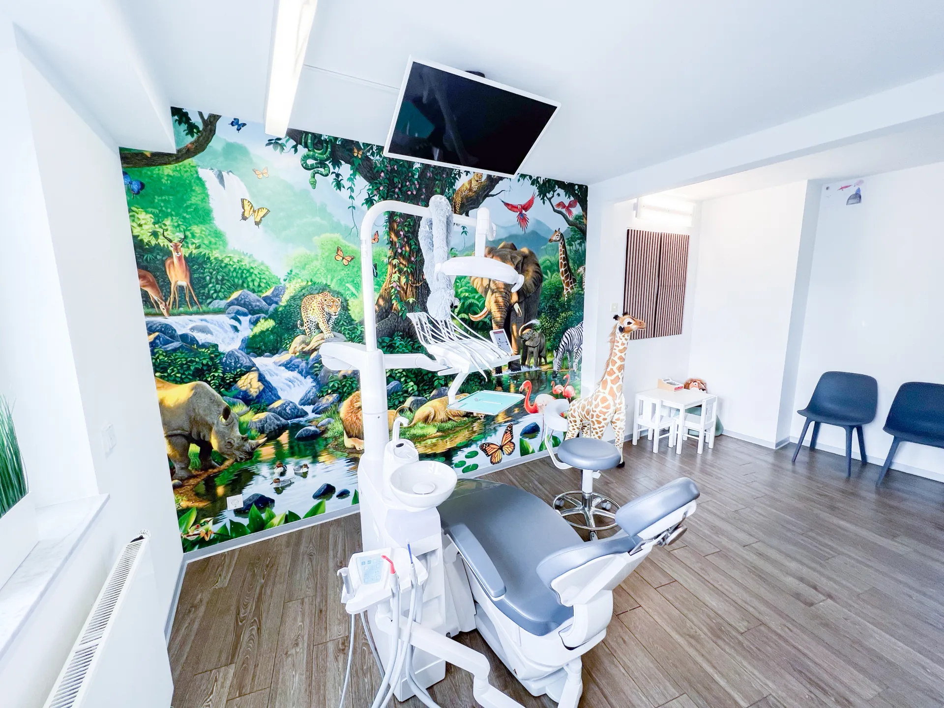 Moderne & kinderfreundliche Praxisräume